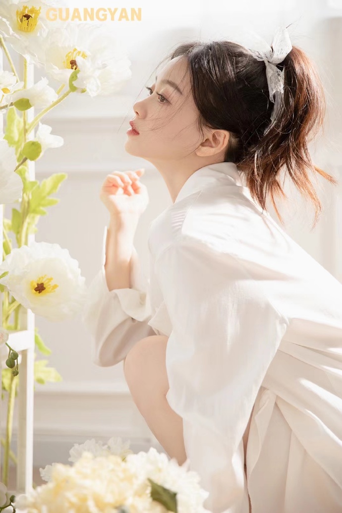 奇怪的她